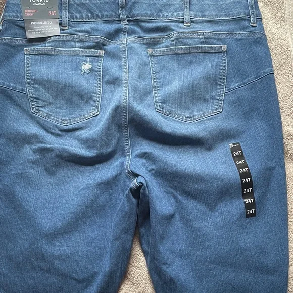 Torrid 24 T NWT Skinny Women Jeans - Picture 9 of 10